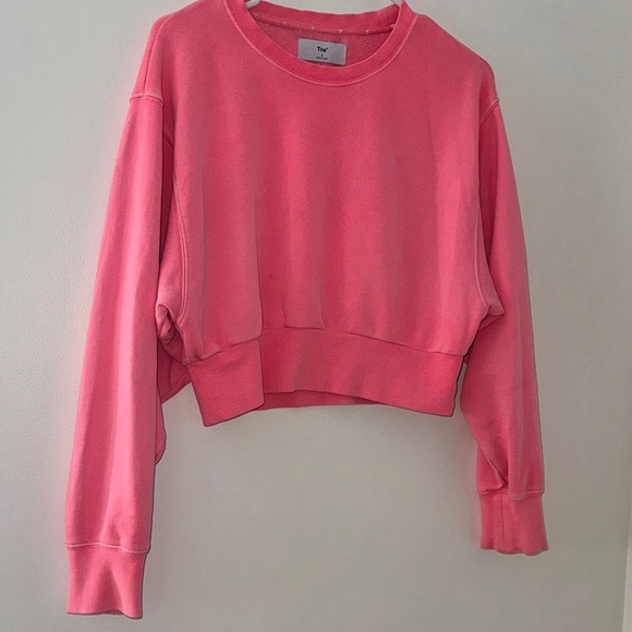 Aritzia TNA Bright Pink Cropped Hoodie - Picture 3 of 4